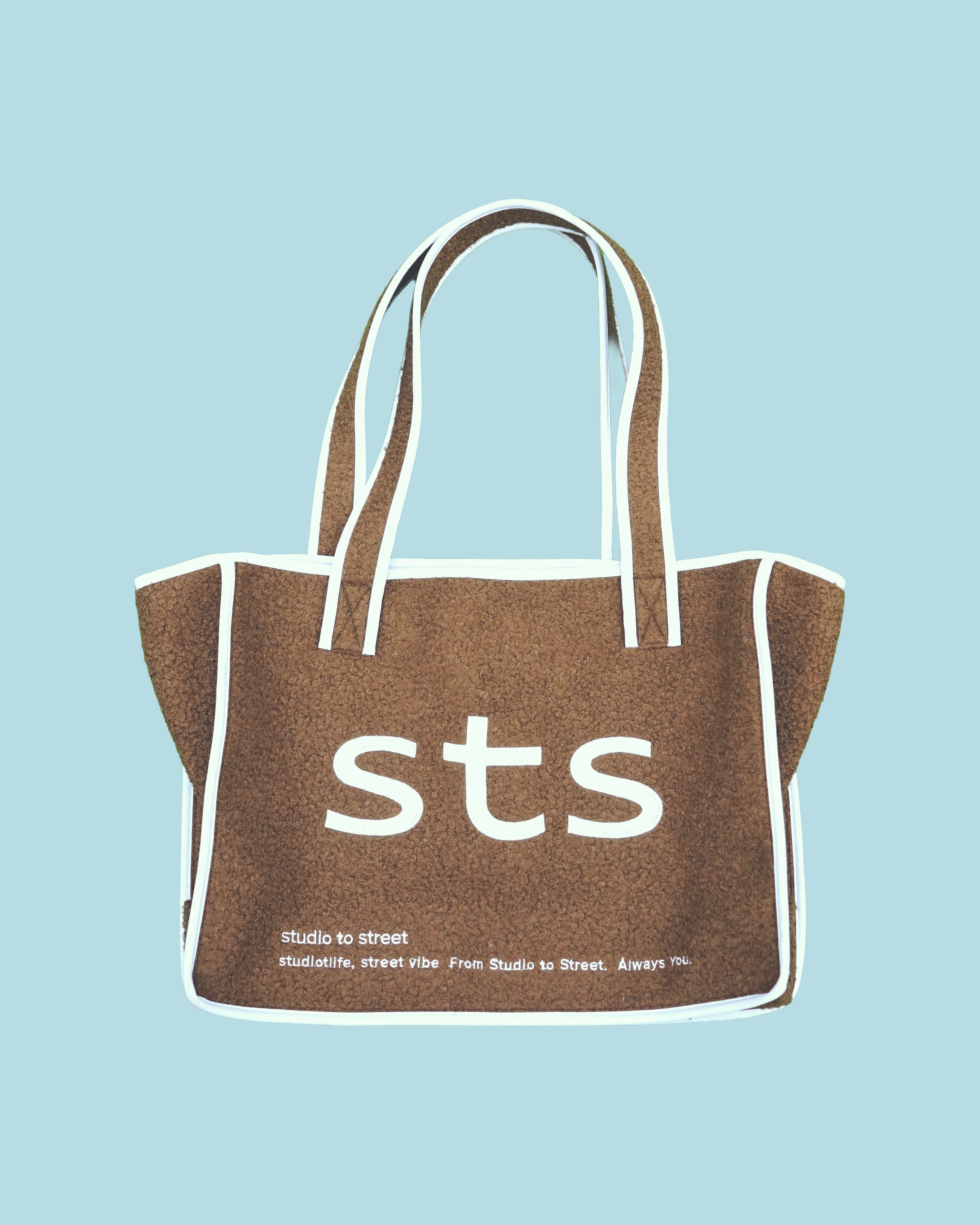 ' sts '  品牌撞色毛圈側背包