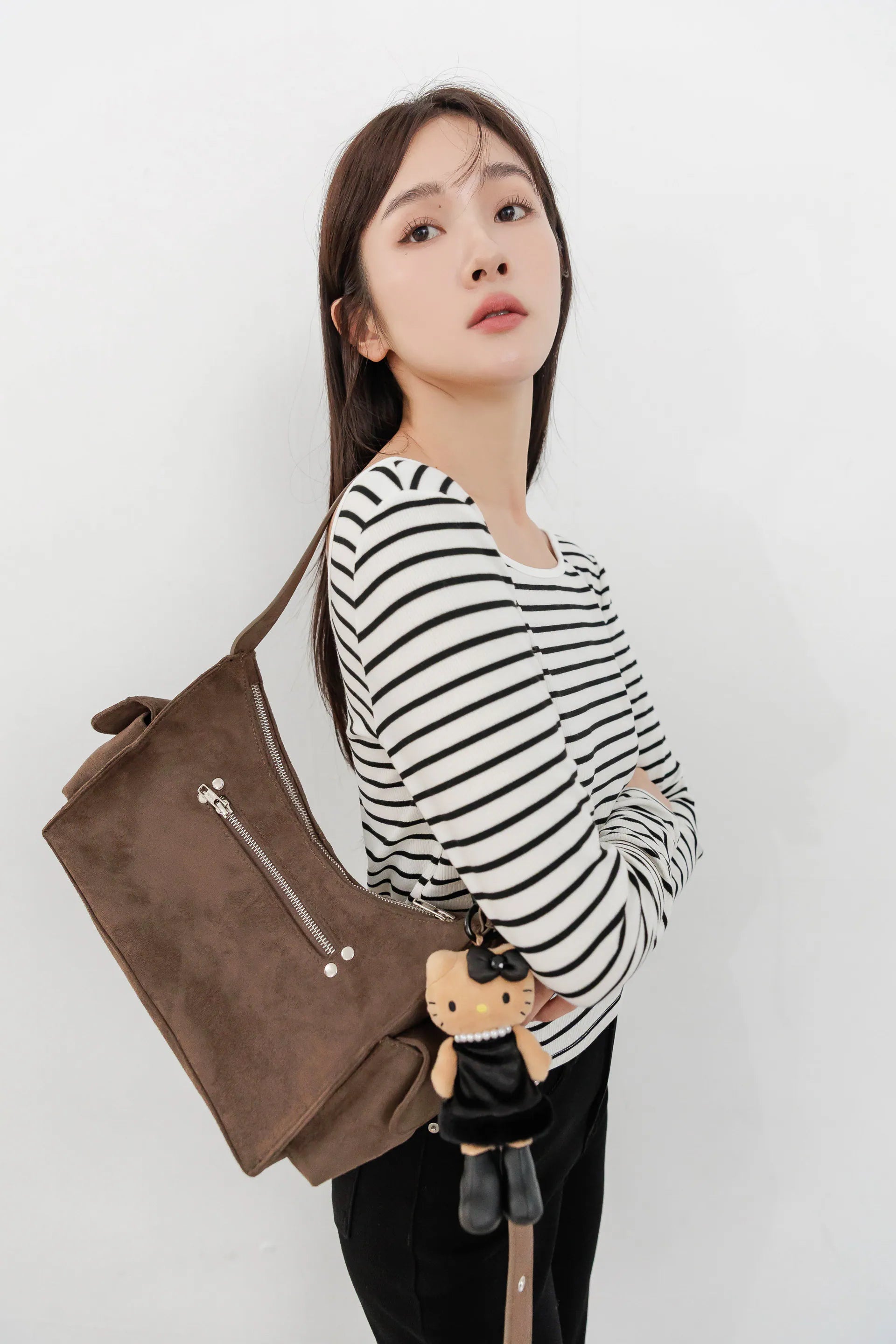 by Bello-首爾機車腋下包 麂皮深咖啡色