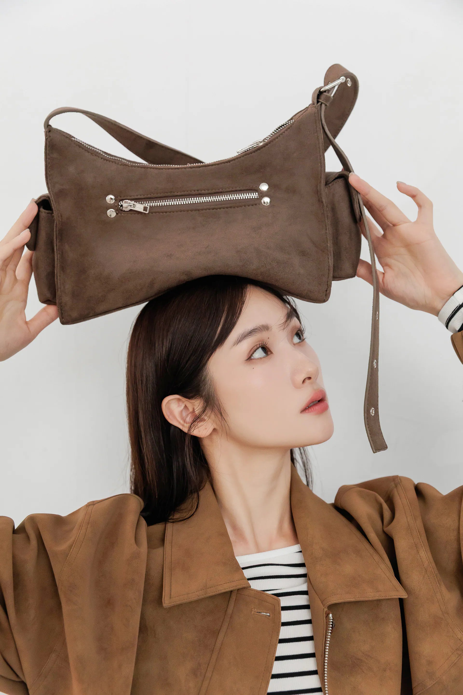 by Bello-首爾機車腋下包 麂皮深咖啡色