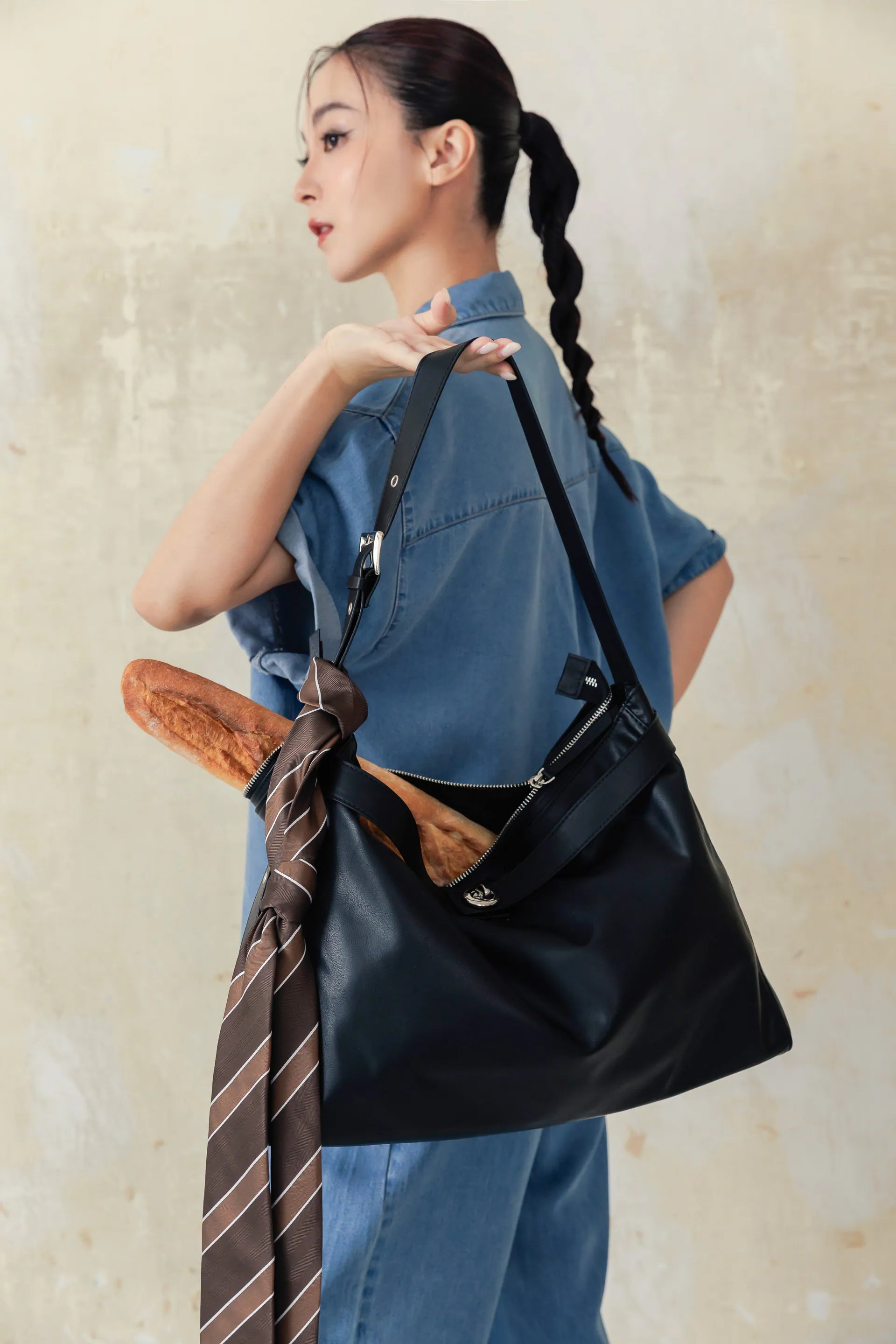 by Bello-皮革釦環小書包-LARGE