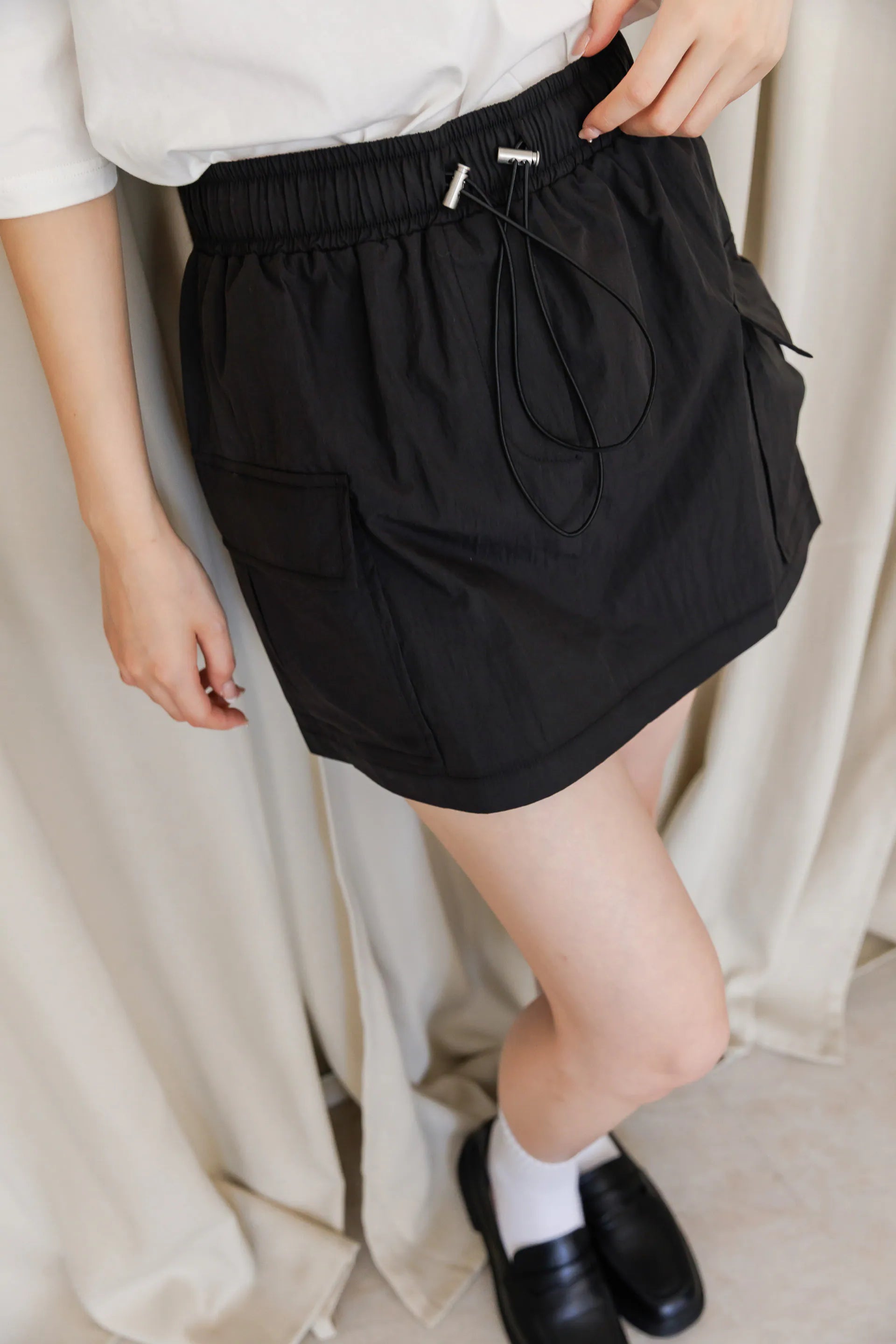 by BB-率性工裝短褲裙 - 黑