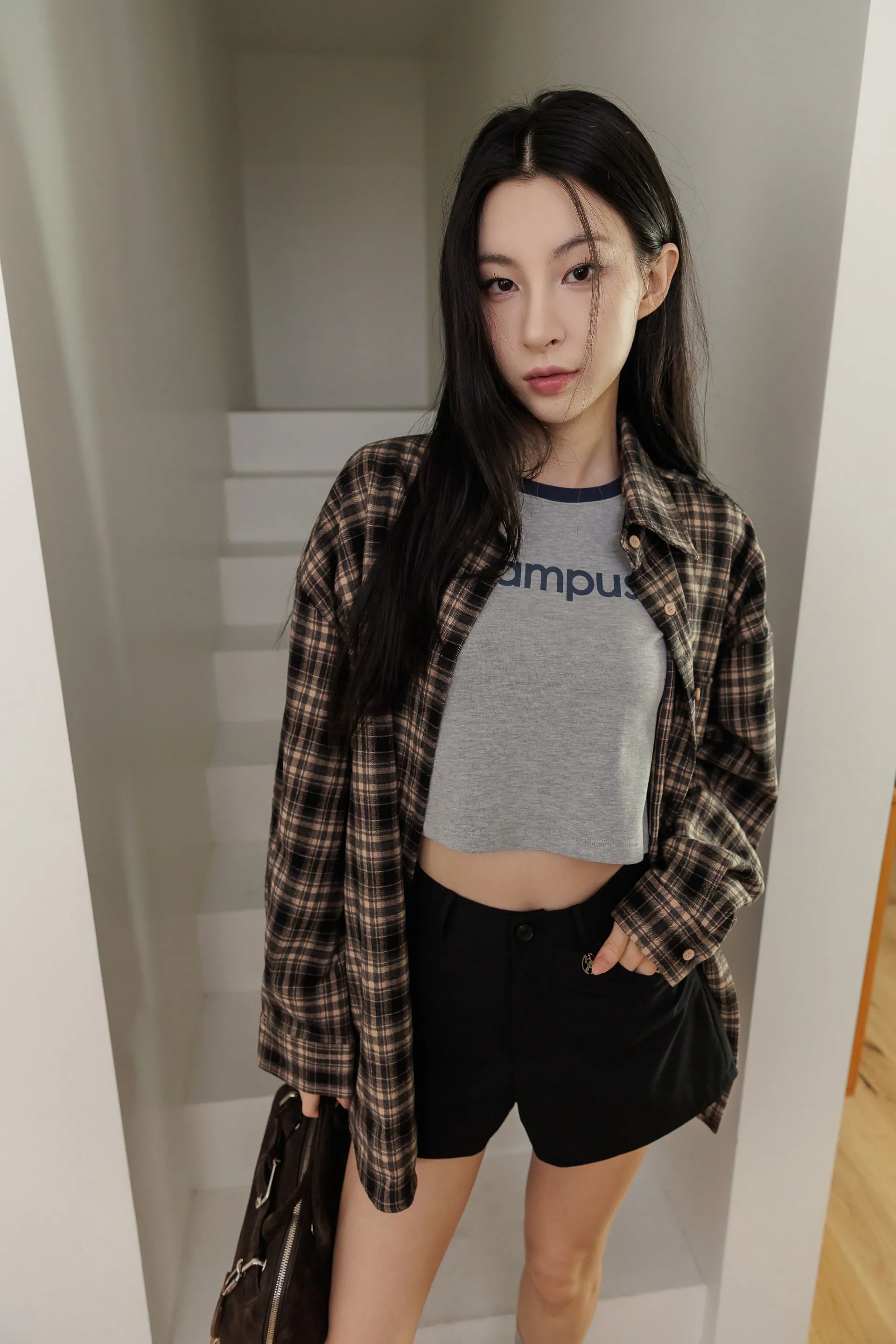 by Bello-campus撞色字母短袖 - 灰