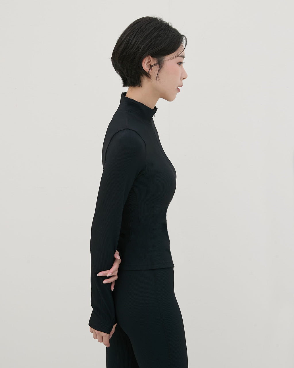 ’ sts ‘  半拉鍊坑條長袖Bra Top