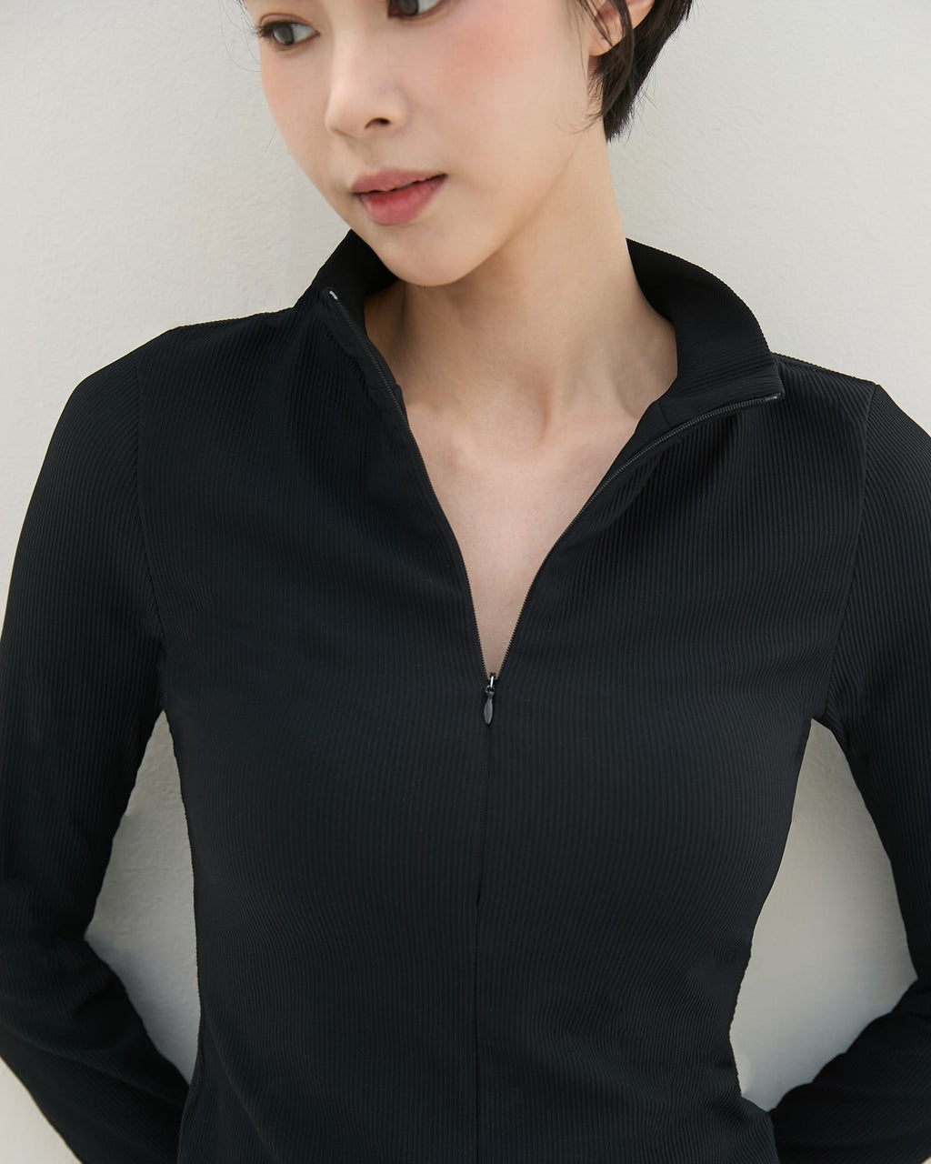 ’ sts ‘  半拉鍊坑條長袖Bra Top