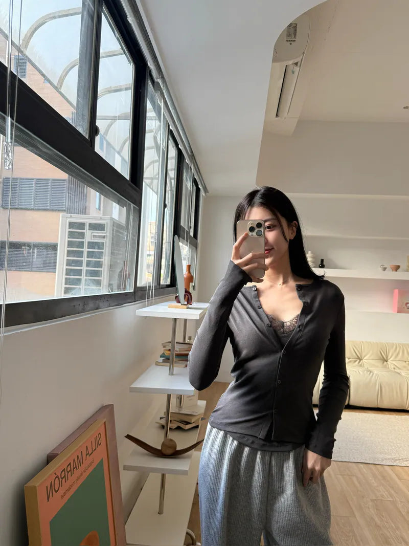 假兩件蕾絲圓領釦子上衣 - 灰