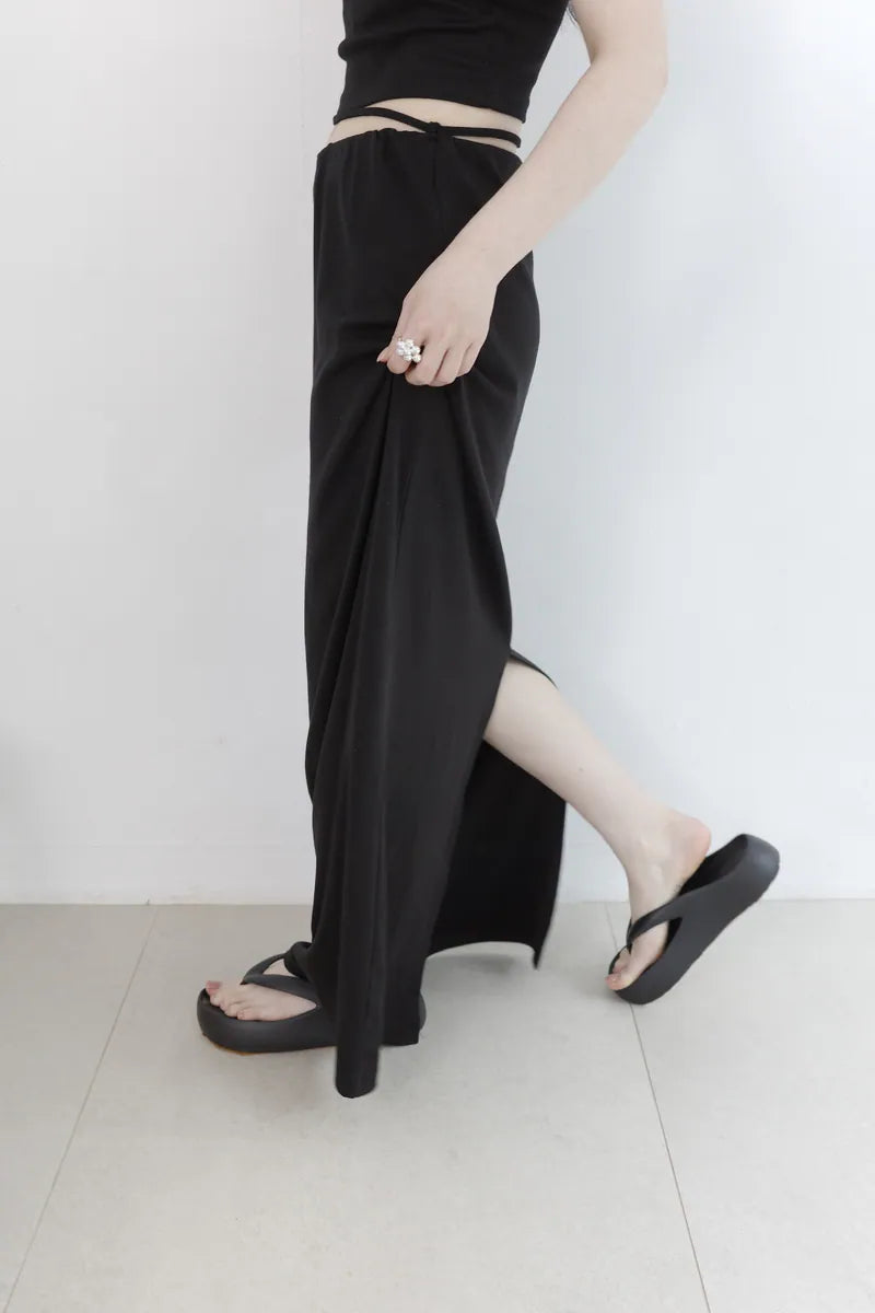 [madebylizzi]一條綁繩舒服裙-黑