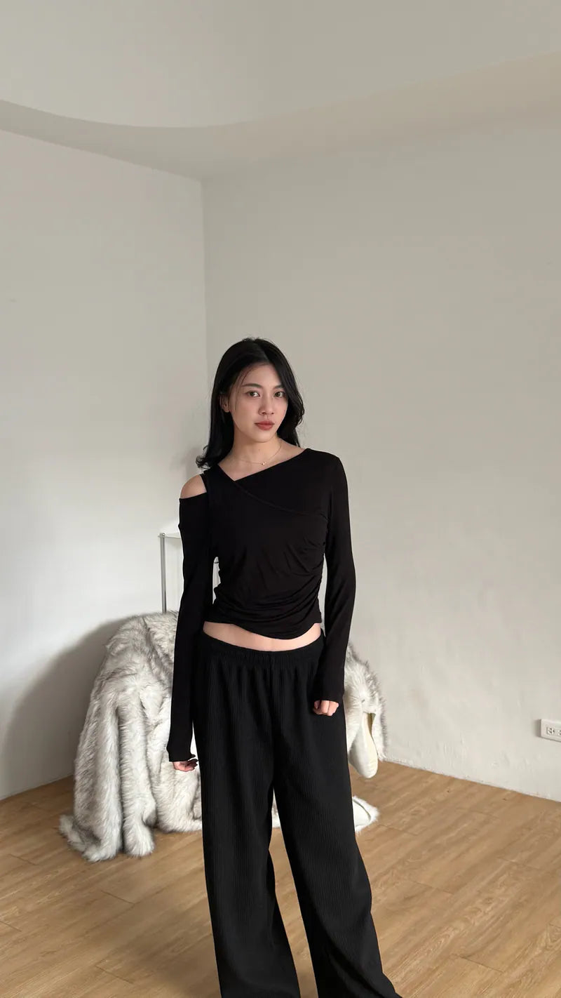 女神感單肩抓皺上衣 - 黑