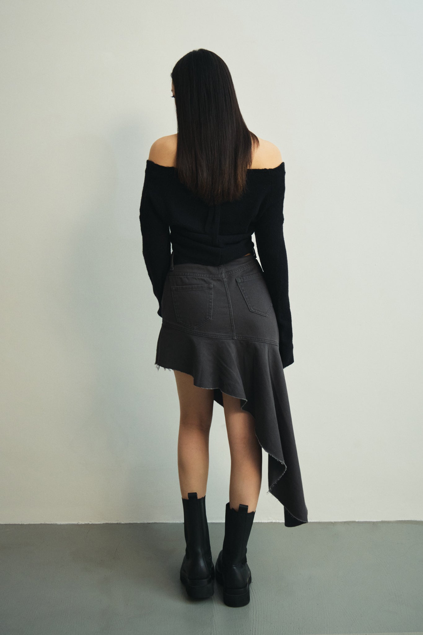 Favorite Things Sweater 超溫柔交叉露肩毛衣 -黑