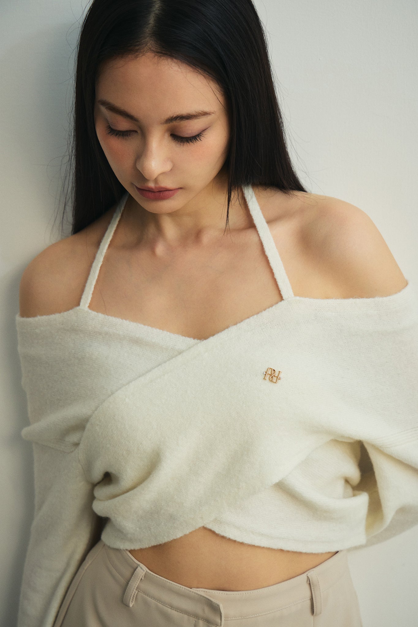 Favorite Things Sweater 超溫柔交叉露肩毛衣 -白