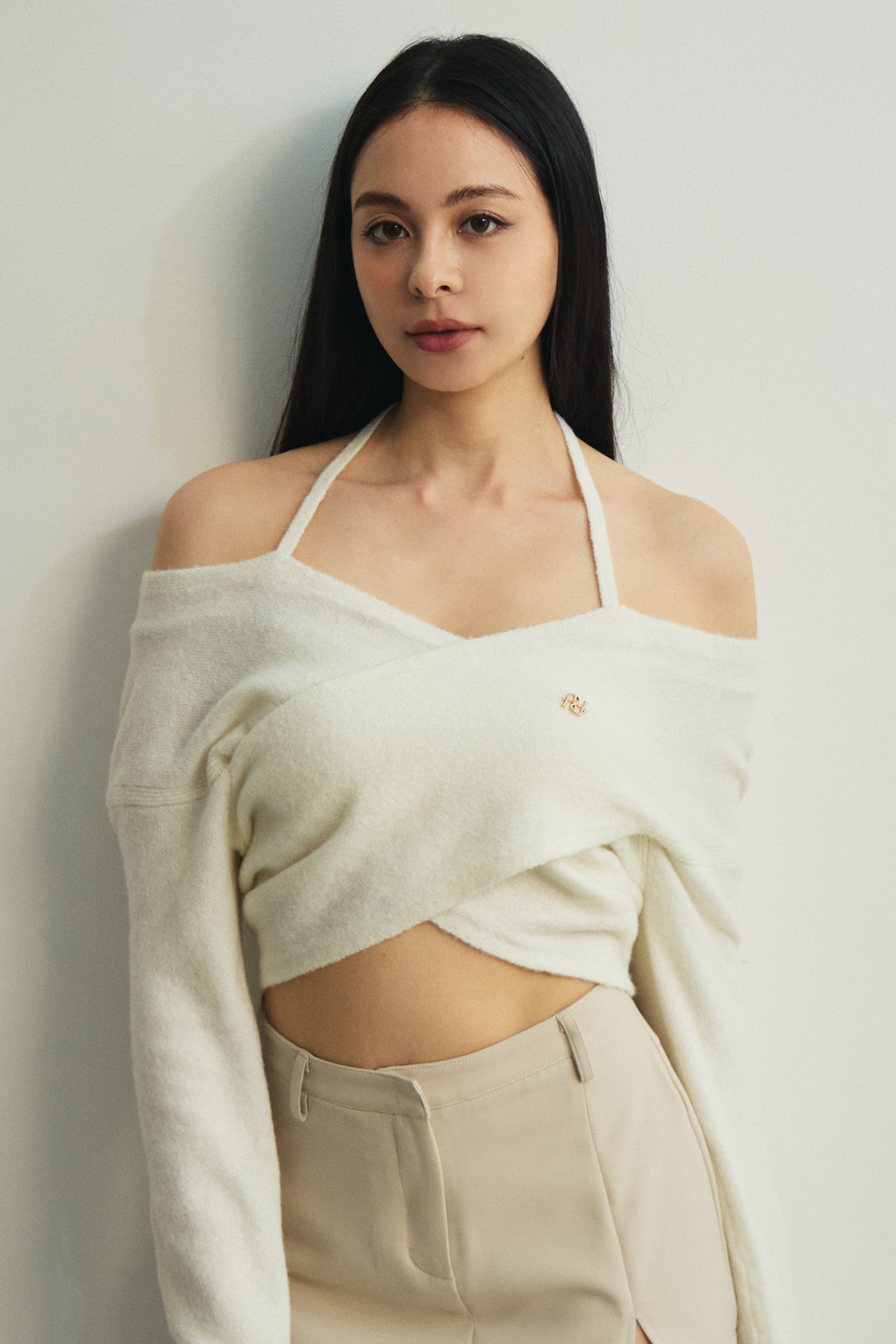 Favorite Things Sweater 超溫柔交叉露肩毛衣 -白