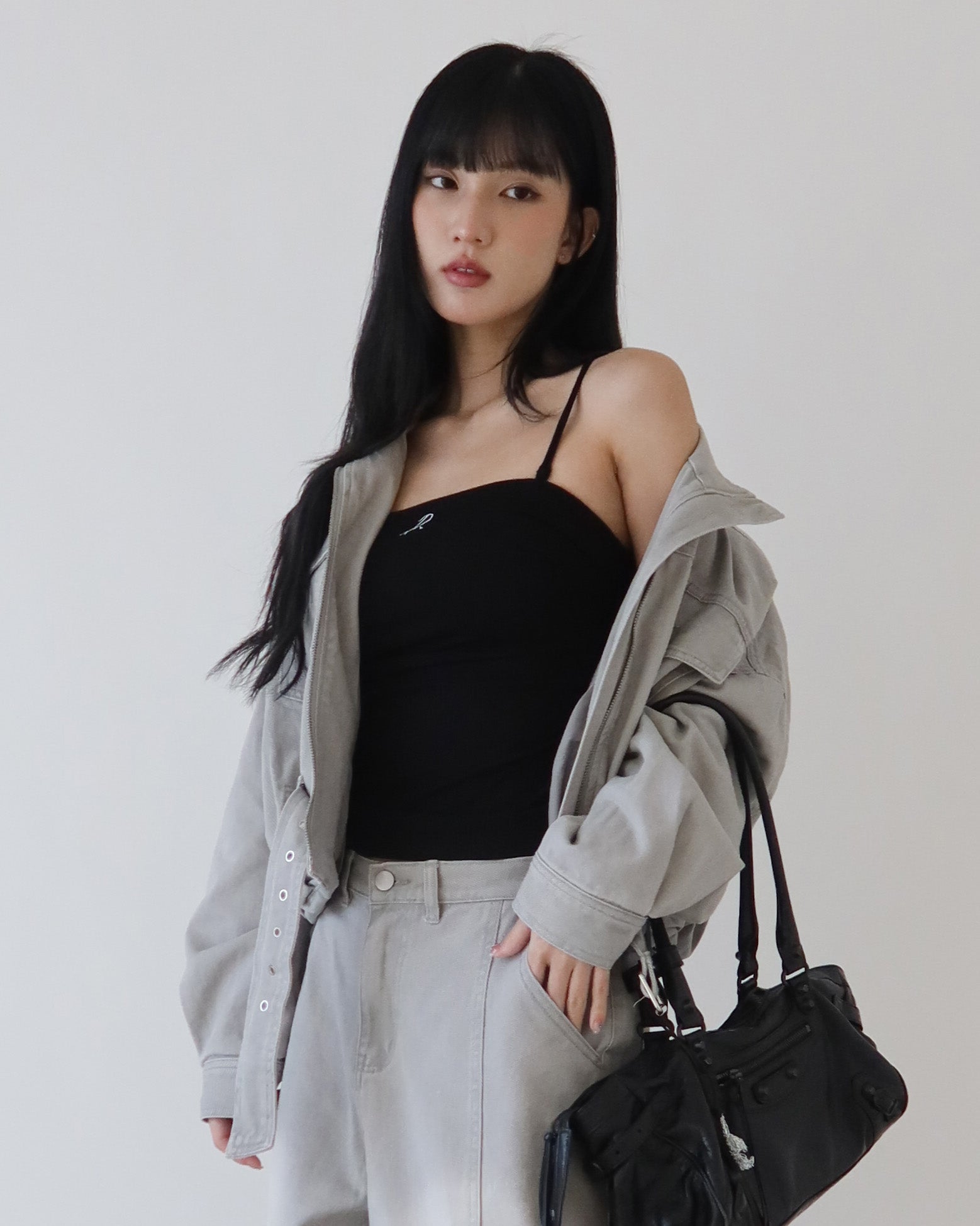 Glow Different 洗舊牛仔外套