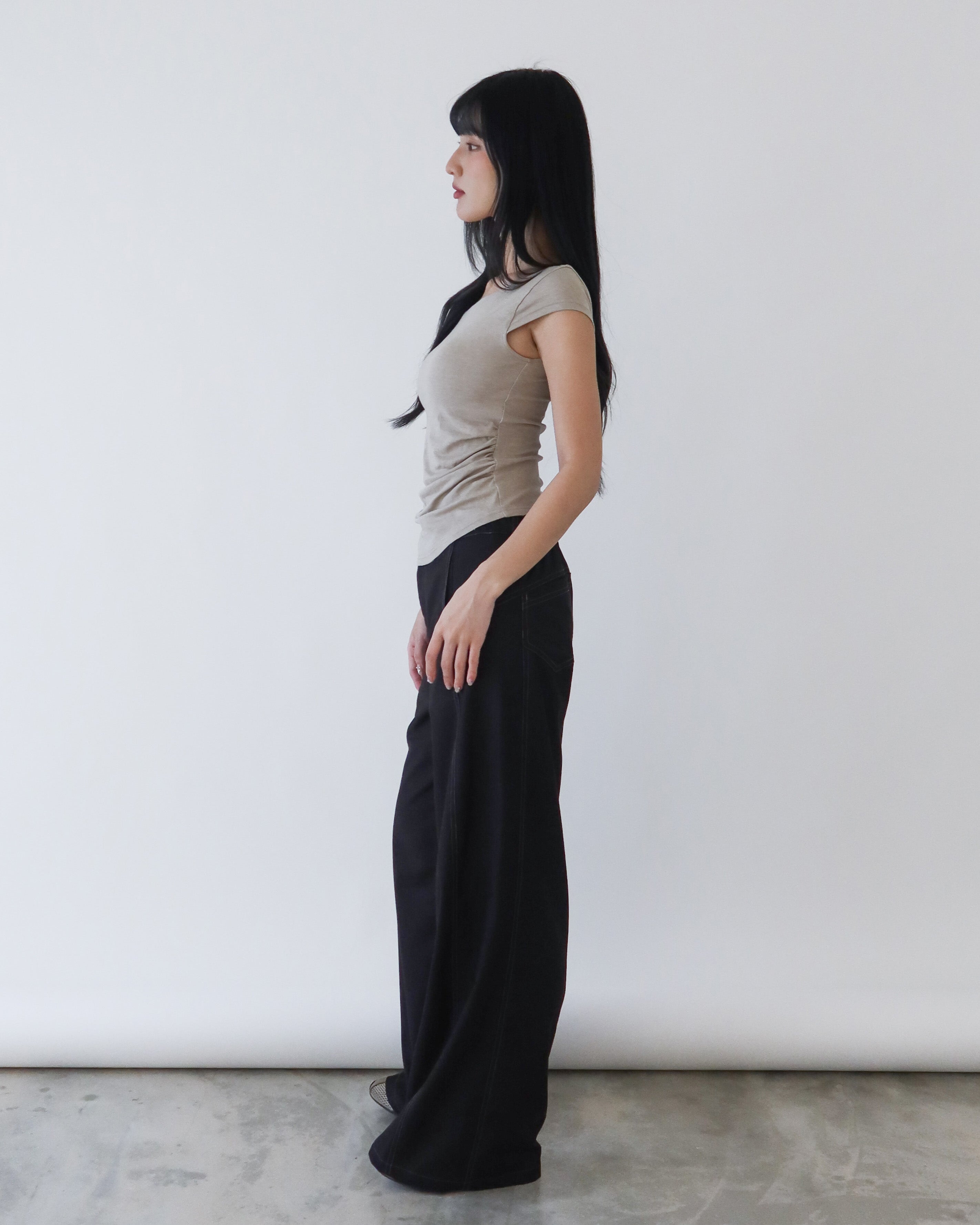 D.Second Skin濾鏡斜肩Bra T -杏