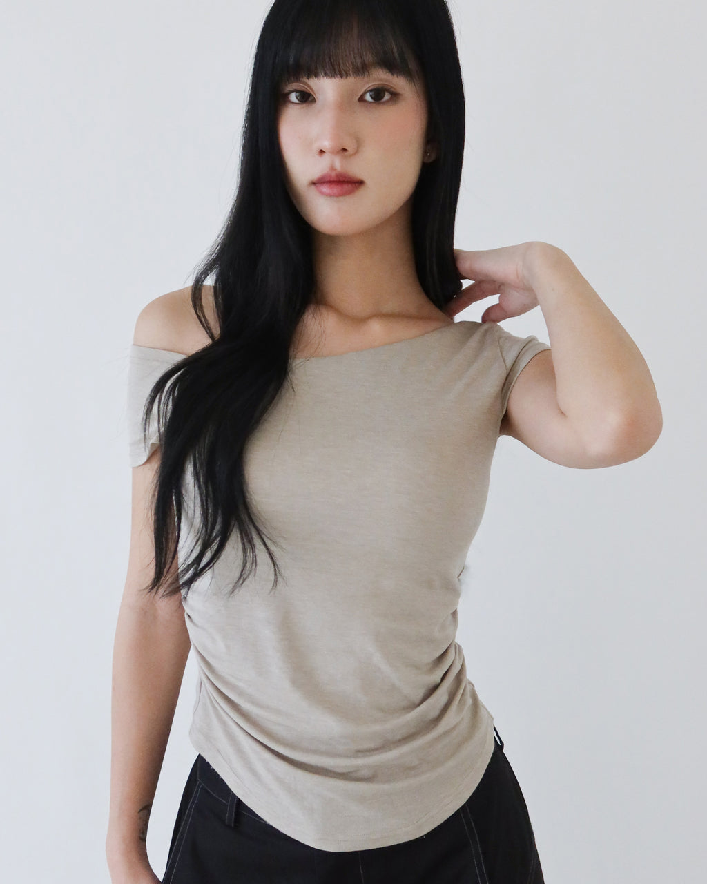 D.Second Skin濾鏡斜肩Bra T -杏