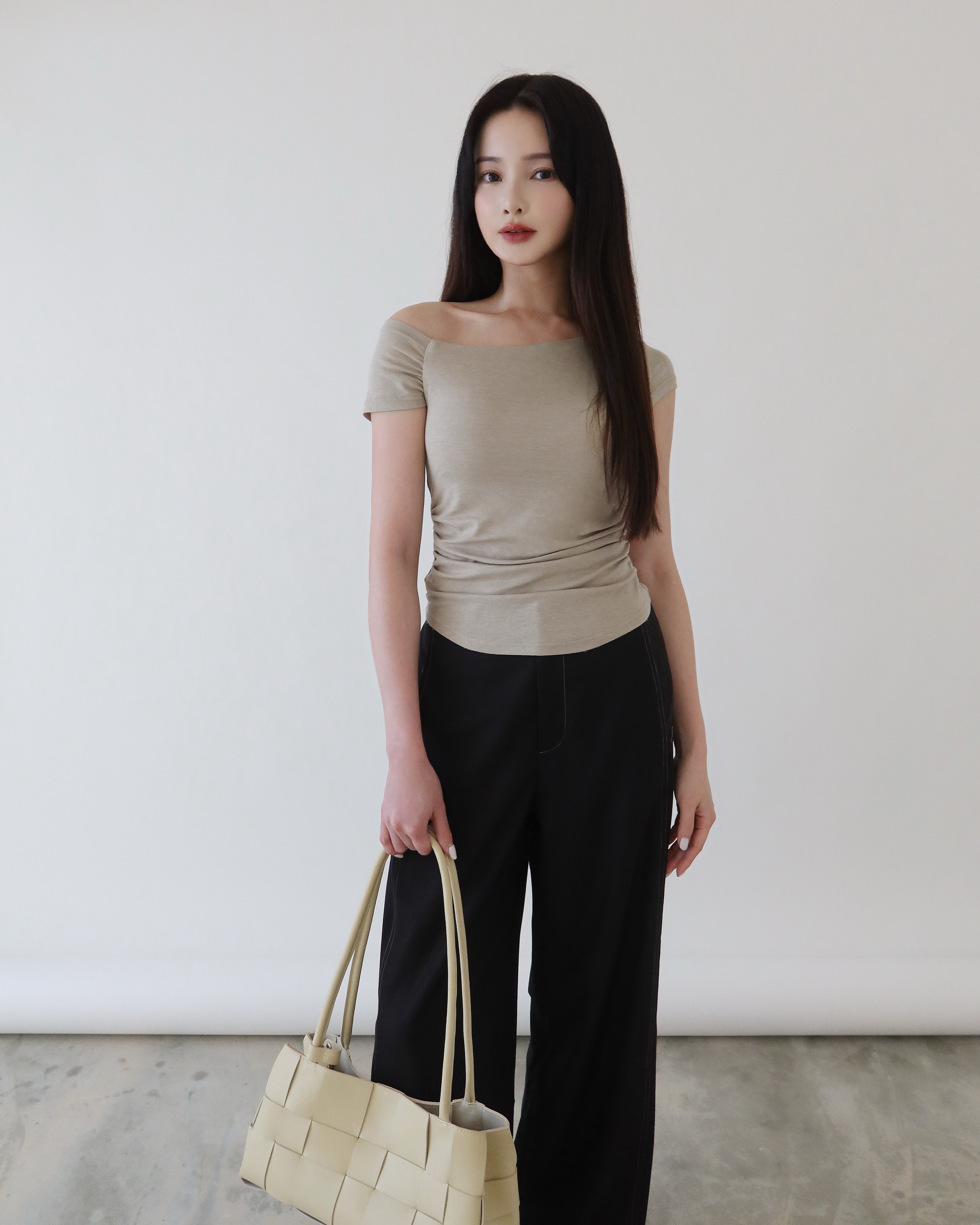 D.Second Skin濾鏡斜肩Bra T -杏