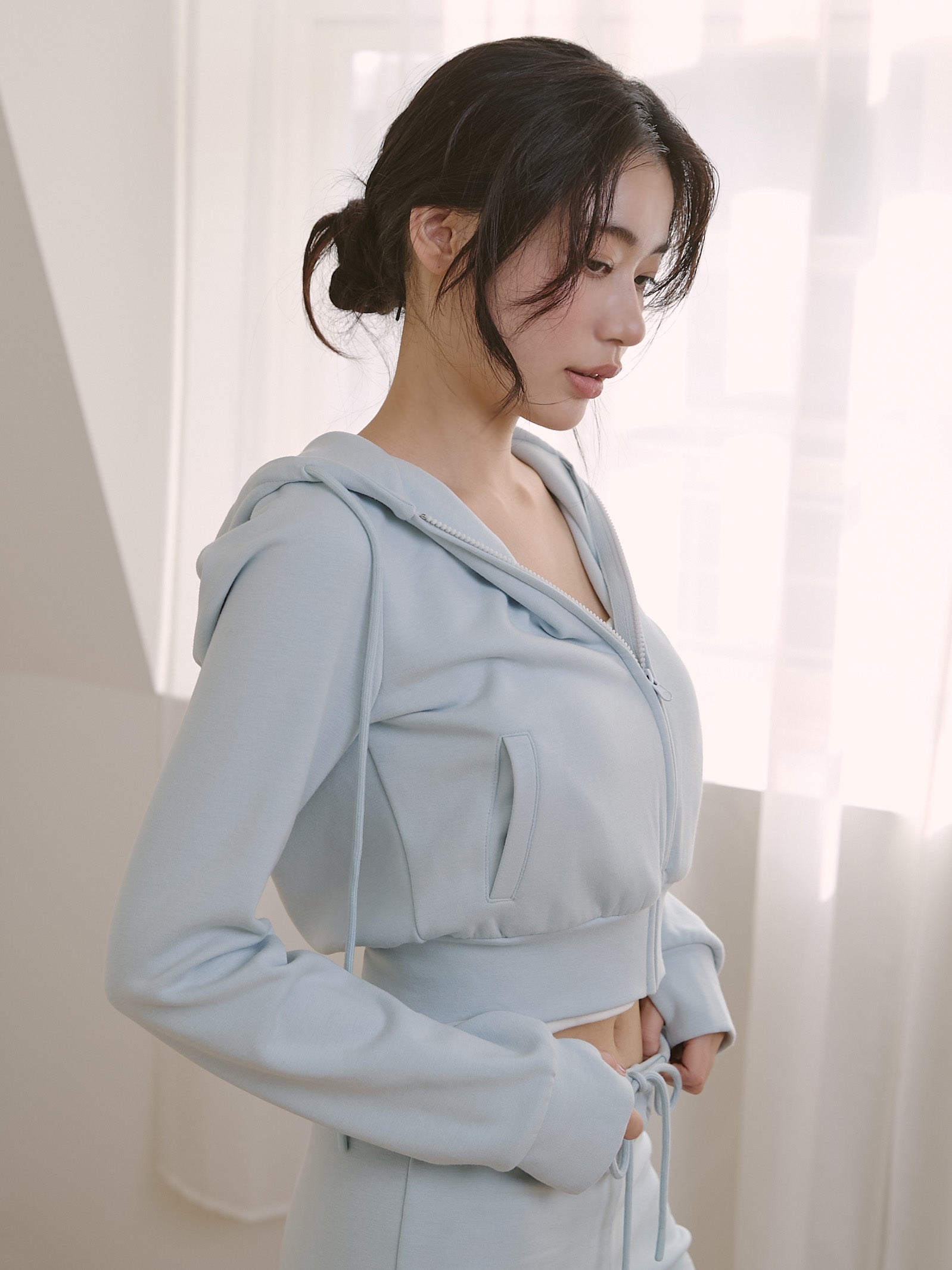 ' sts ' 絨面連帽外套