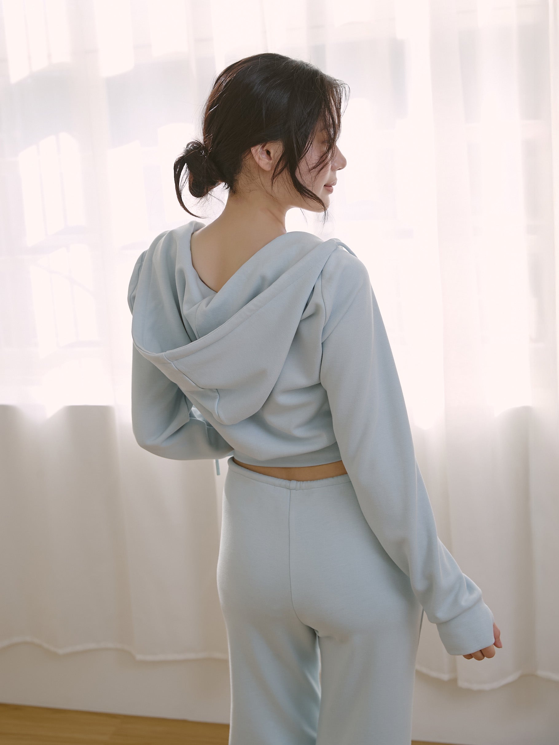 ' sts ' 絨面連帽外套