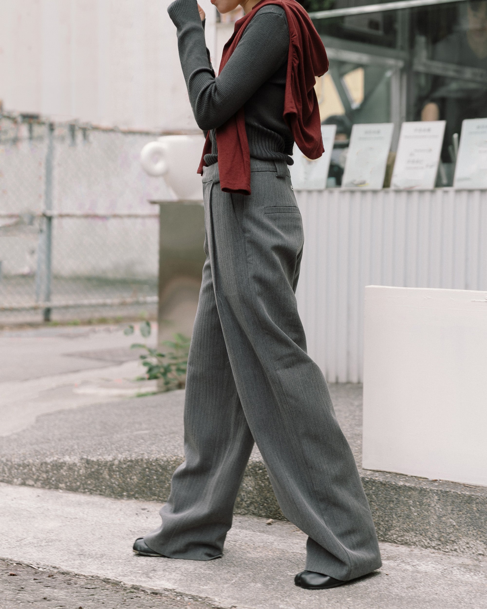 ' sts ' 寬褲耳打褶西裝長褲