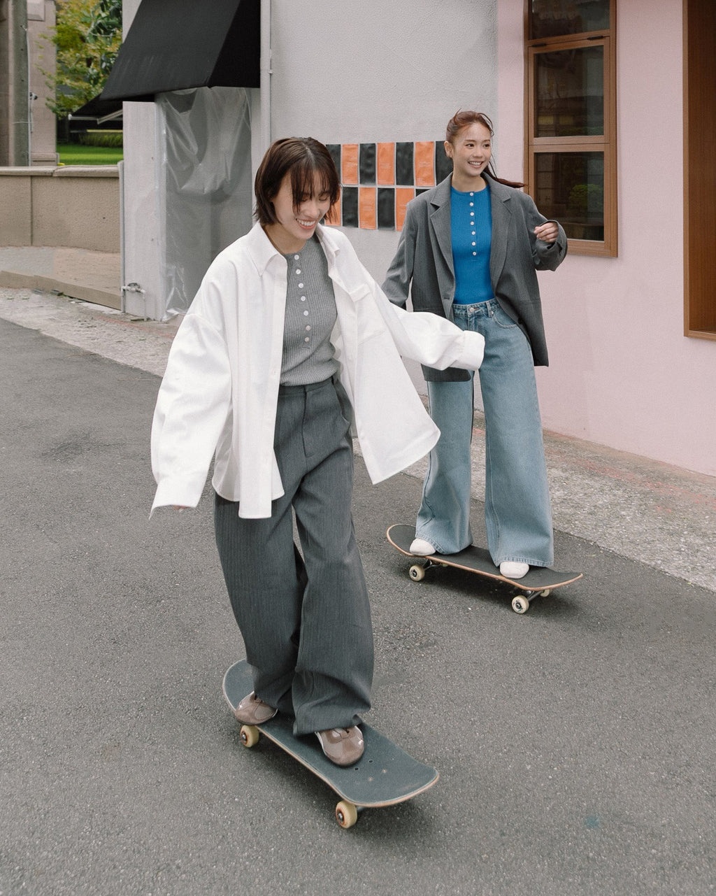 ' sts ' 坑條圓領針織長袖上衣