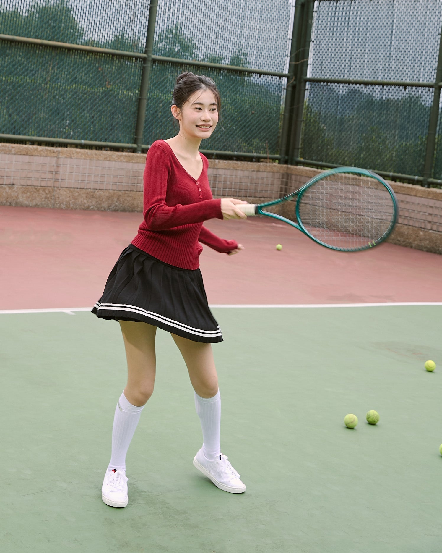 ' sts '  V領針織長袖上衣