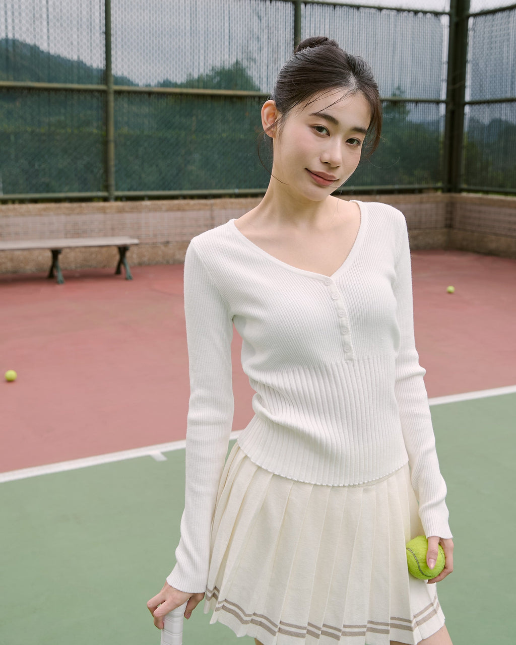 ' sts '  V領針織長袖上衣