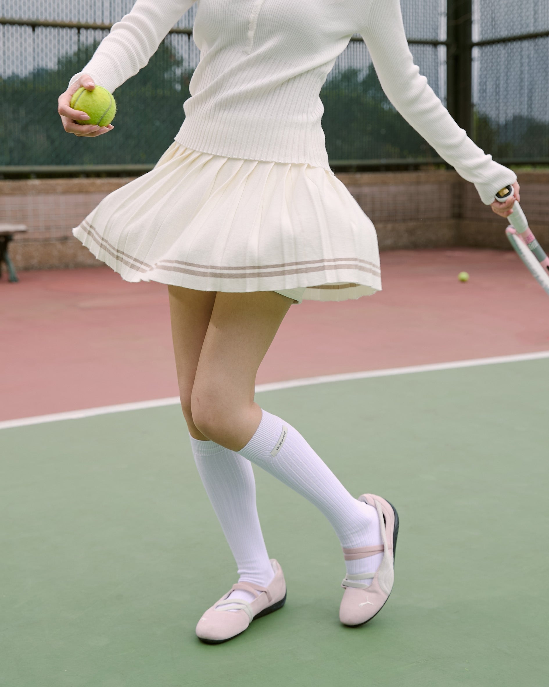 ' sts '  撞色針織百褶短裙(附打底褲)