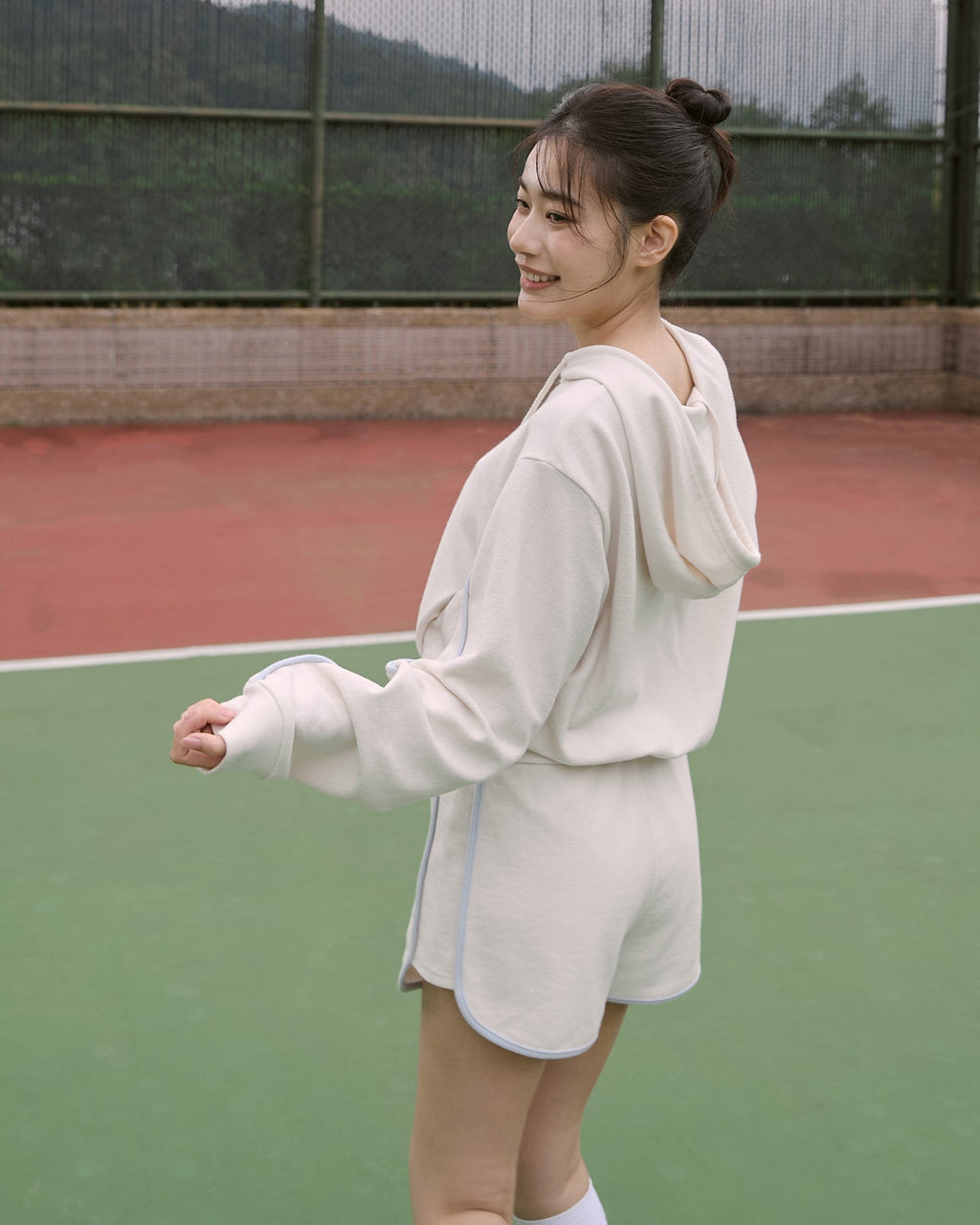 ' sts '  Cozy撞色連帽外套