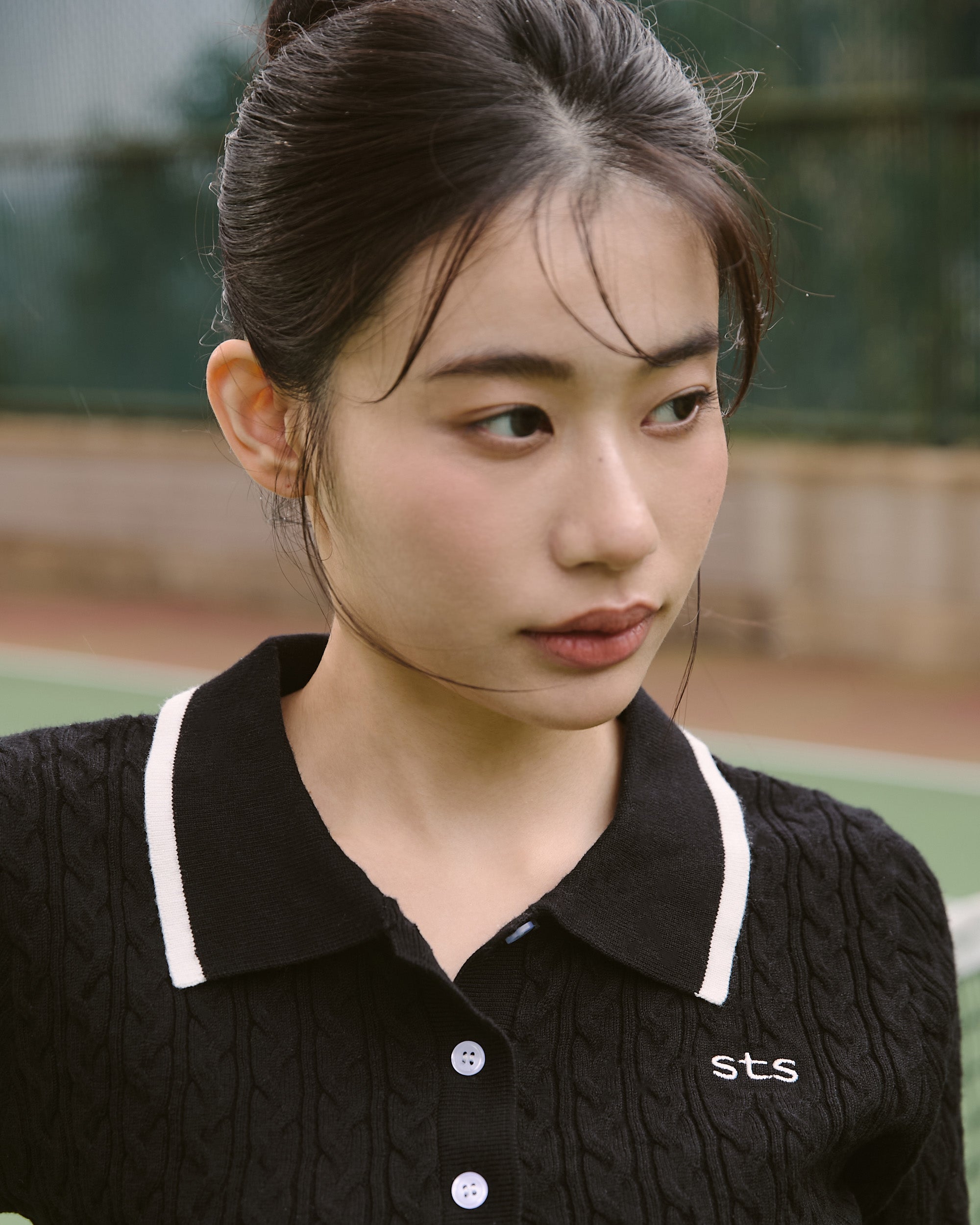 ' sts '  撞色針織長袖上衣