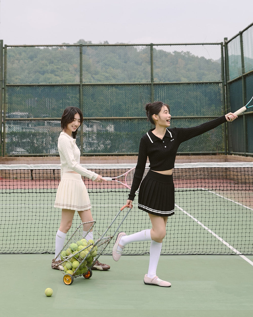 ' sts '  撞色針織長袖上衣