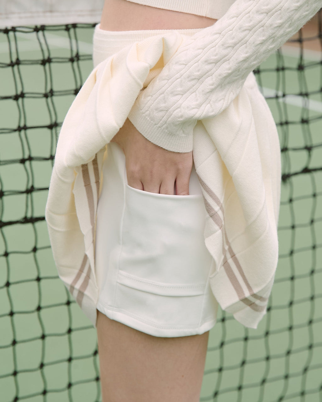 ' sts '  撞色針織百褶短裙(附打底褲)