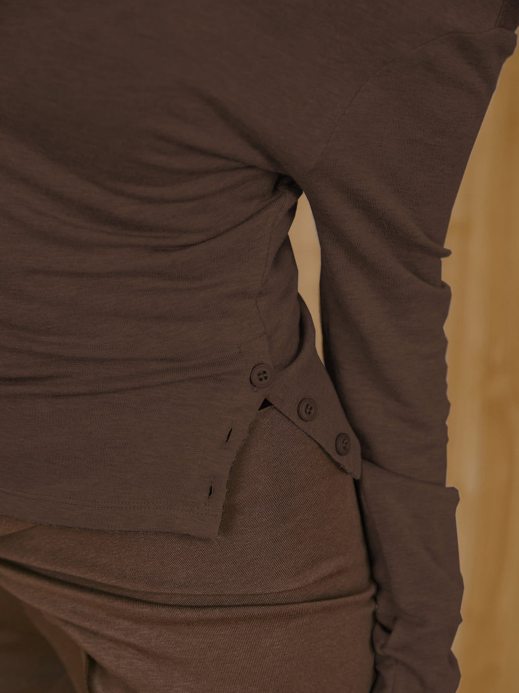 ' sts ' 一字領罩衫 ( 附可調肩帶Bra top）