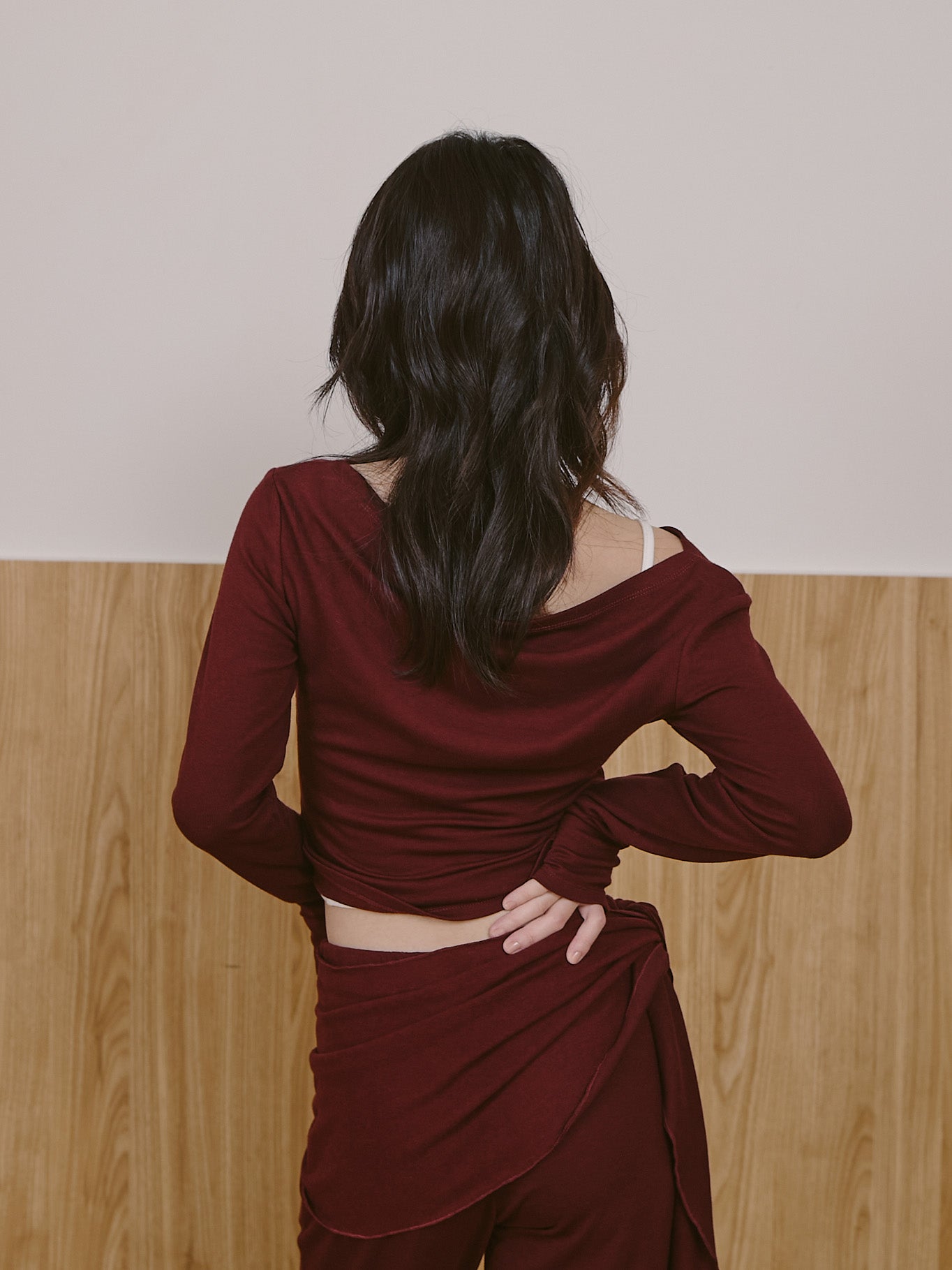 ' sts ' 一字領罩衫 ( 附可調肩帶Bra top）