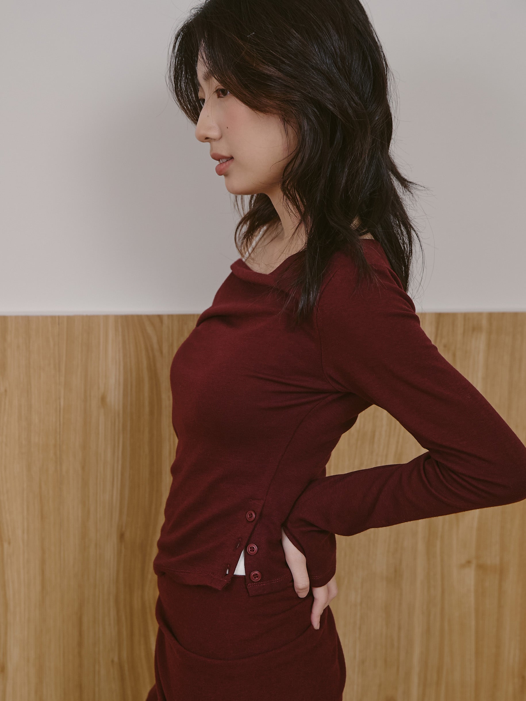 ' sts ' 一字領罩衫 ( 附可調肩帶Bra top）