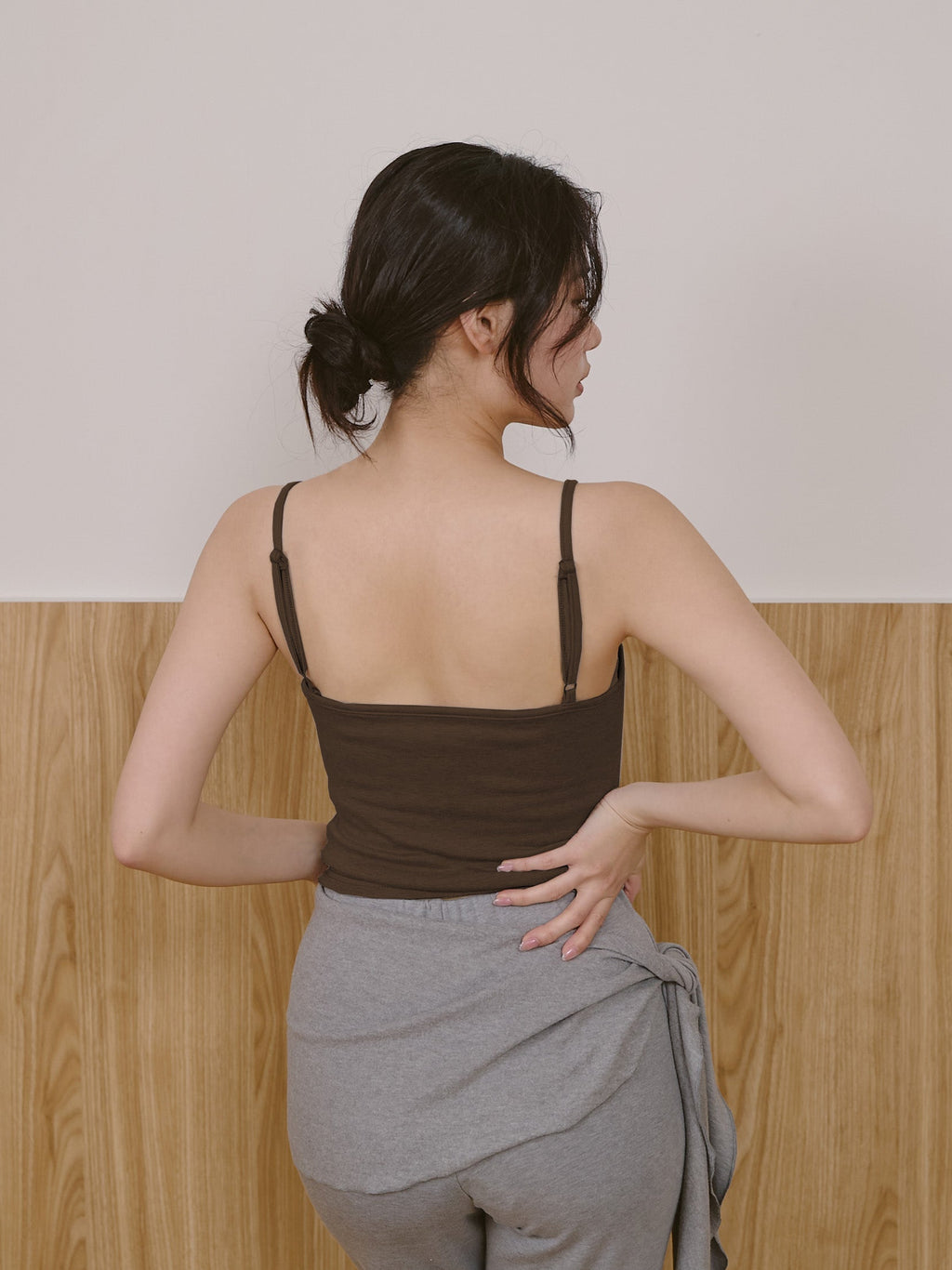 ' sts ' 一字領罩衫 ( 附可調肩帶Bra top）