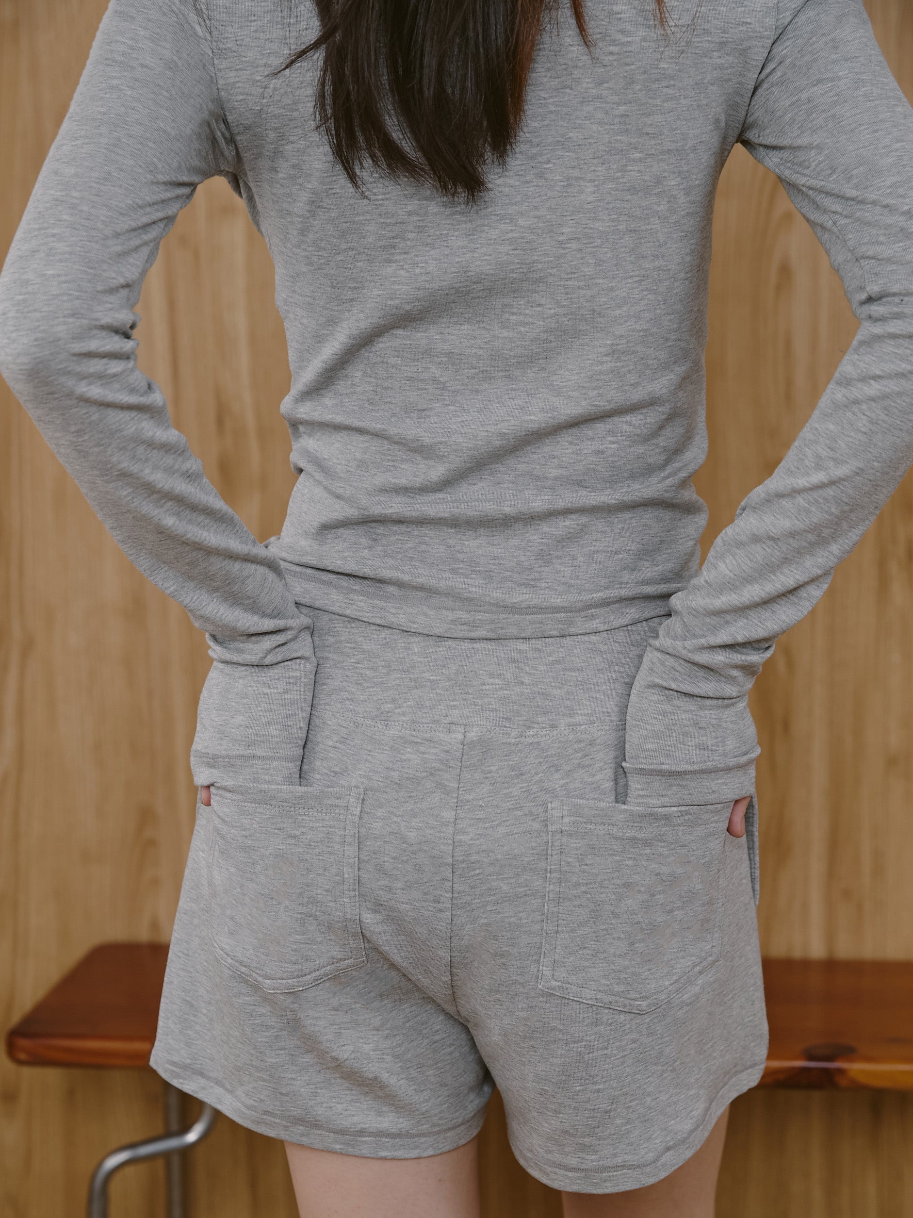 ' sts ' 親膚內磨毛運動短褲