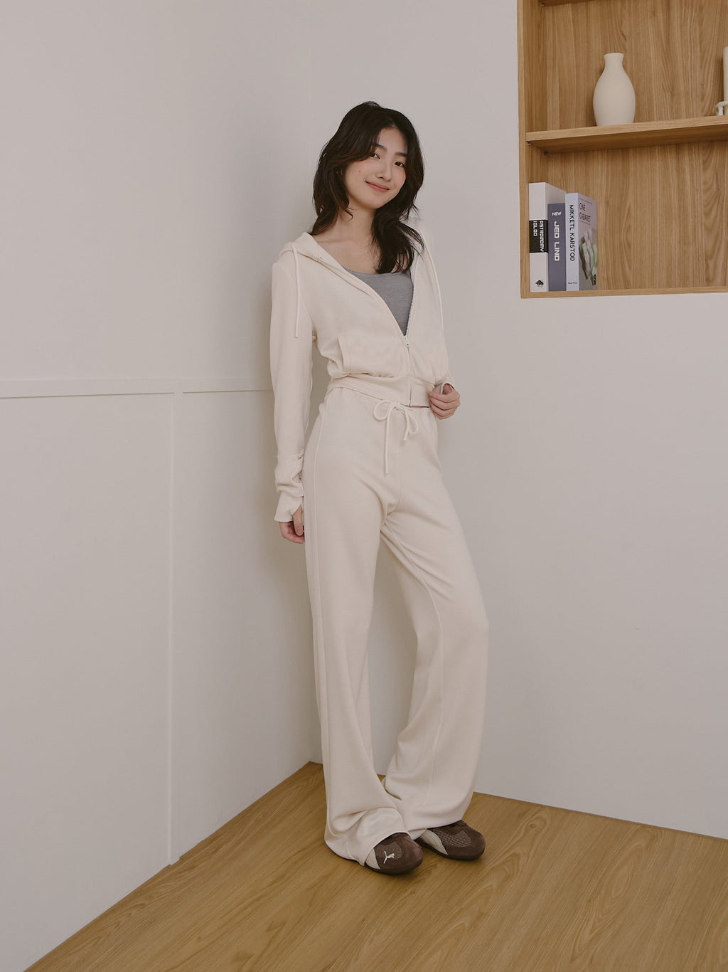 ' sts ' 絨面連帽外套