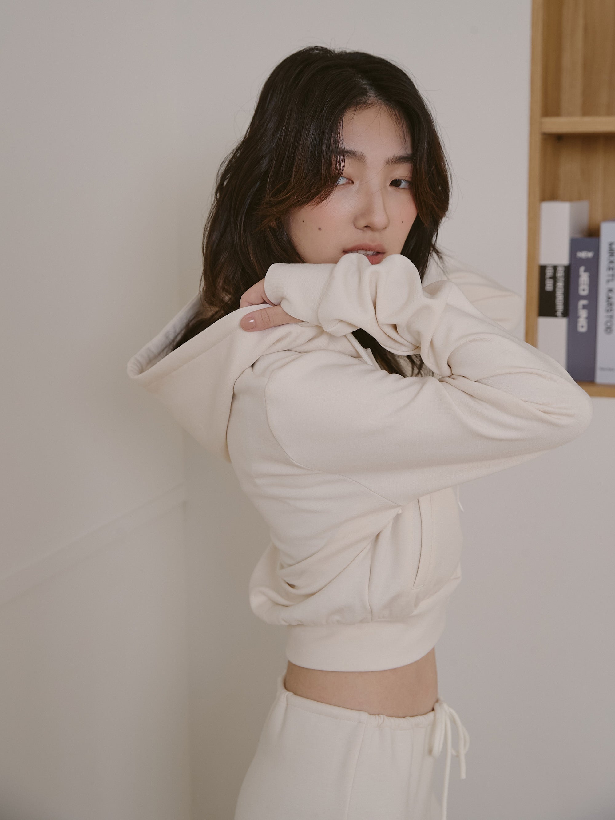 ' sts ' 絨面連帽外套