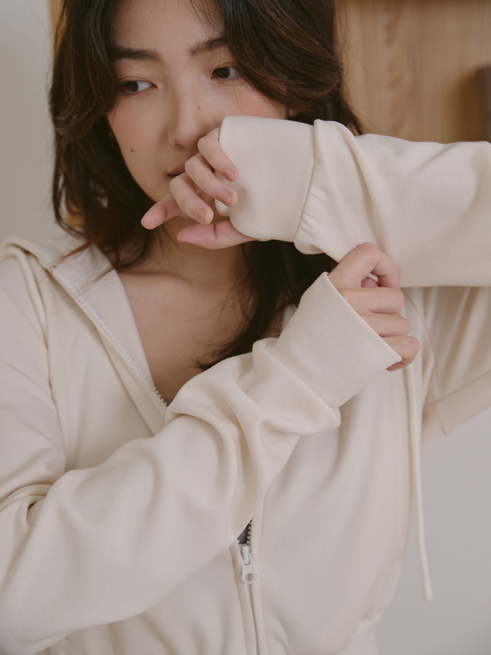 ' sts ' 絨面連帽外套