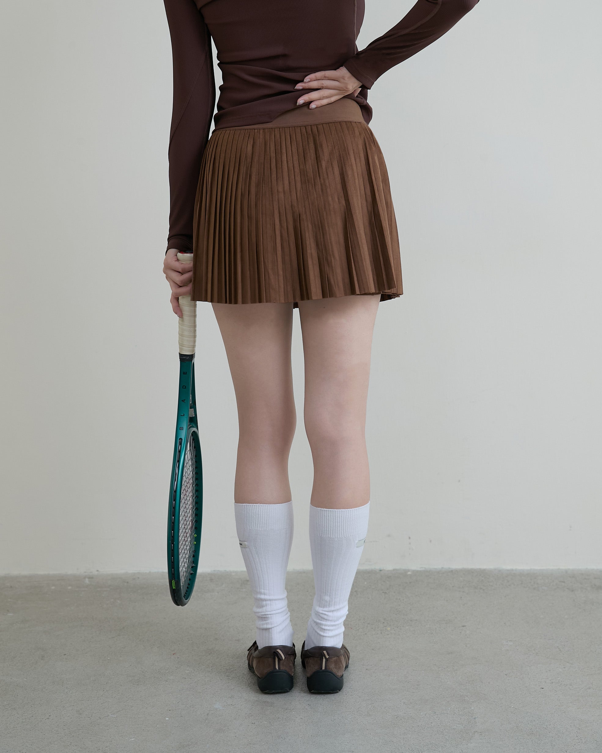 ' sts '  麂皮百褶裙(附網球褲)