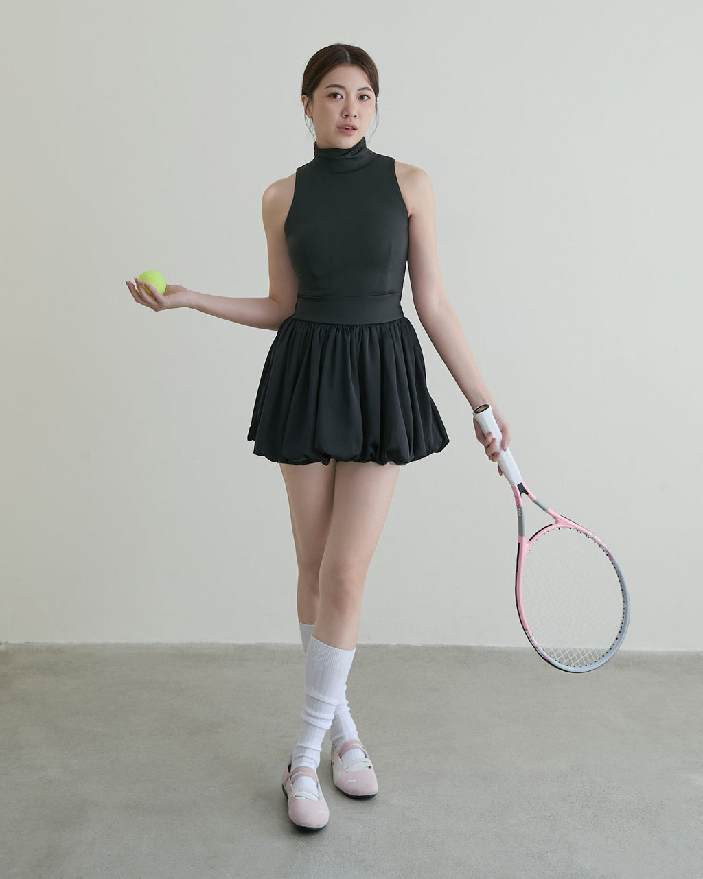 ' sts ' 後挖洞花苞洋裝(附網球褲)
