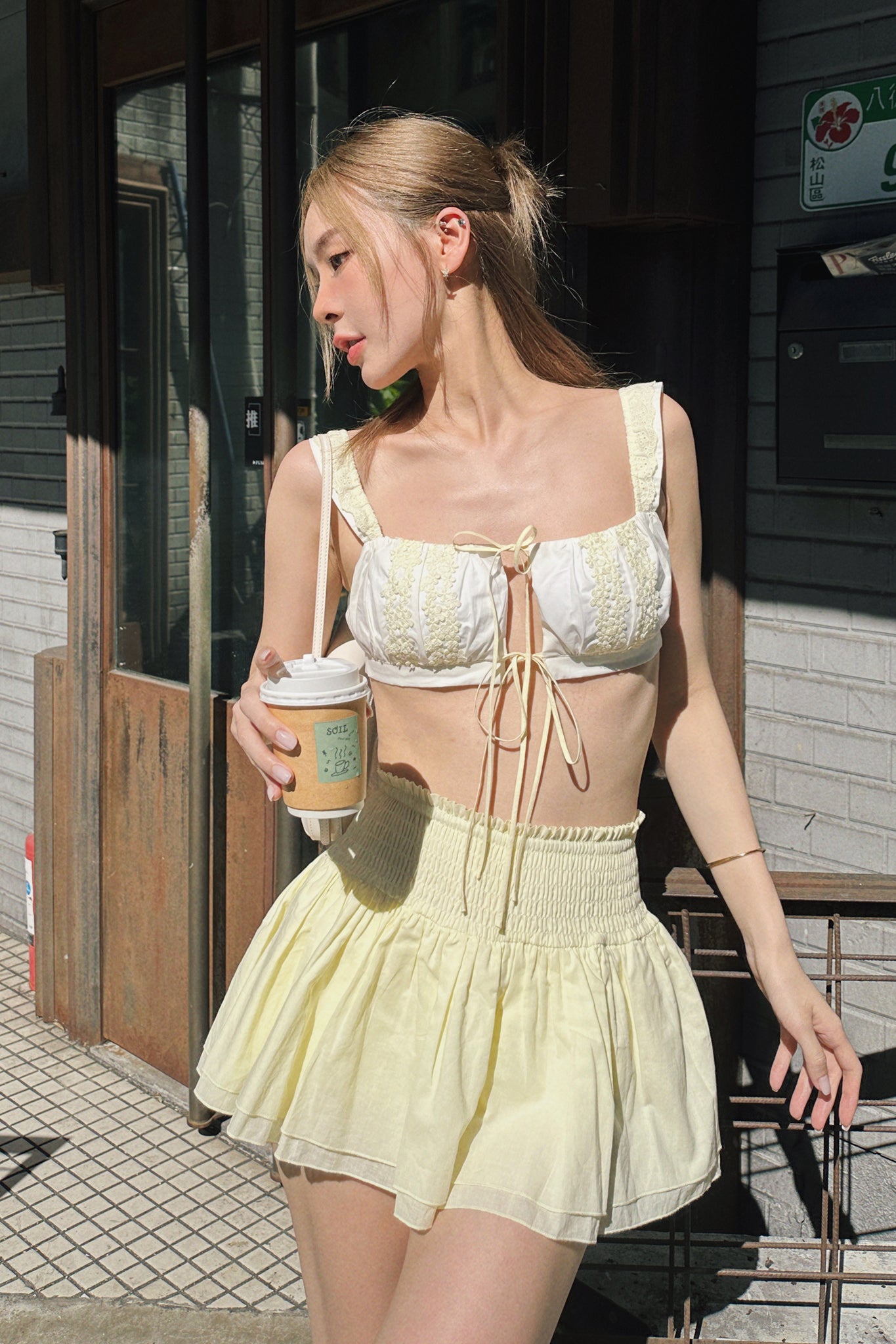 Wildest Dreams Bra Top少女心爆發花邊綁帶上衣 -黃