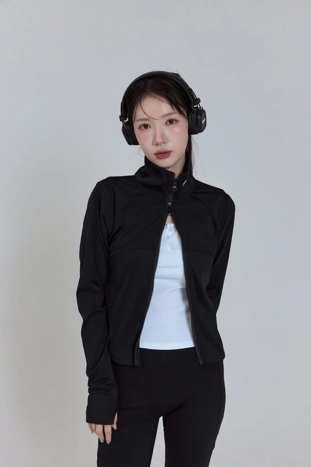 「BOGAMADE」sporty chic彈性棉 瑜伽外套 - 黑