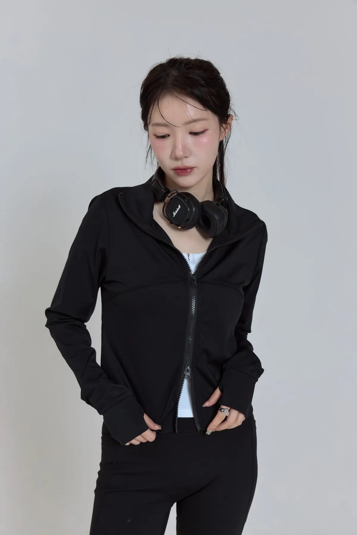 「BOGAMADE」sporty chic彈性棉 瑜伽外套 - 黑