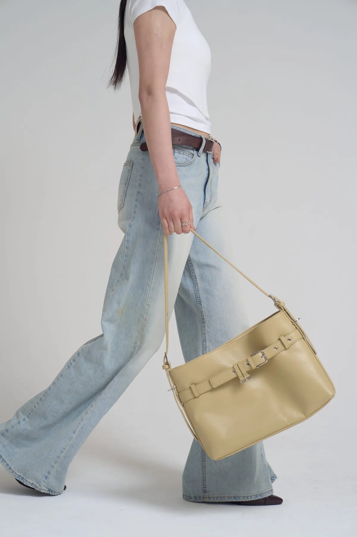 「BOGAMADE」芮娜方肩包 - 開心果奶霜