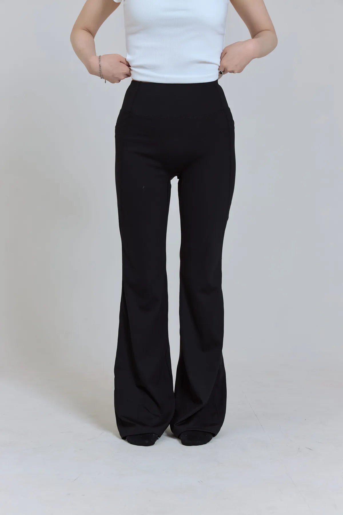 「BOGAMADE」sporty chic彈性棉 瑜伽褲 - 黑