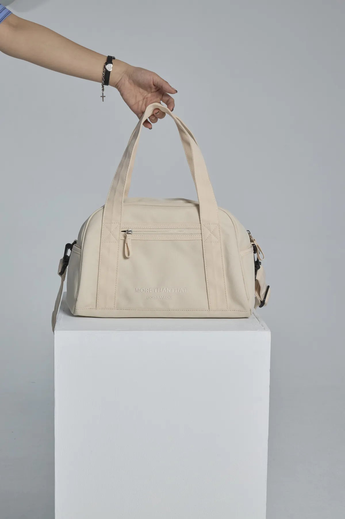 「BOGAMADE」很有生活感的旅行袋 - 杏