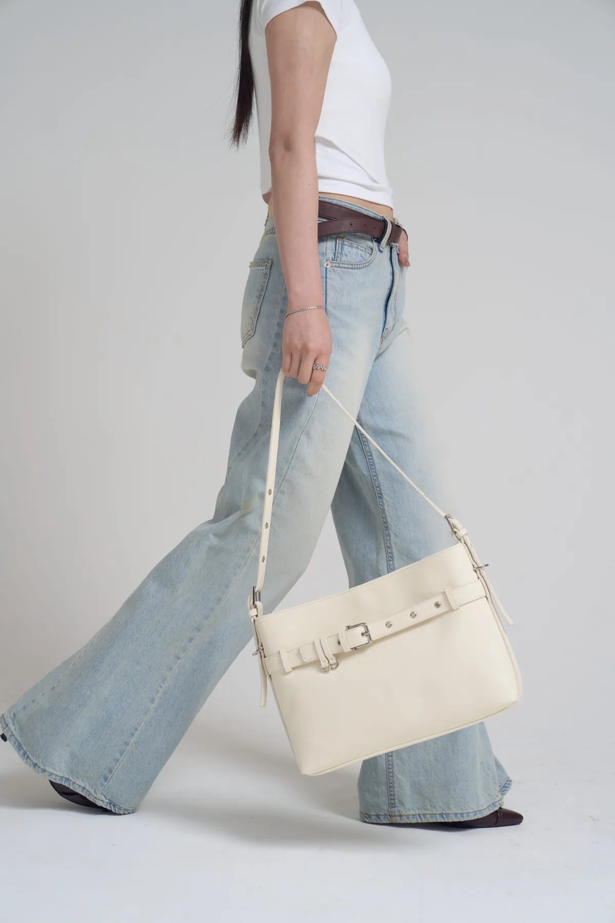 「BOGAMADE」芮娜方肩包 - 米白