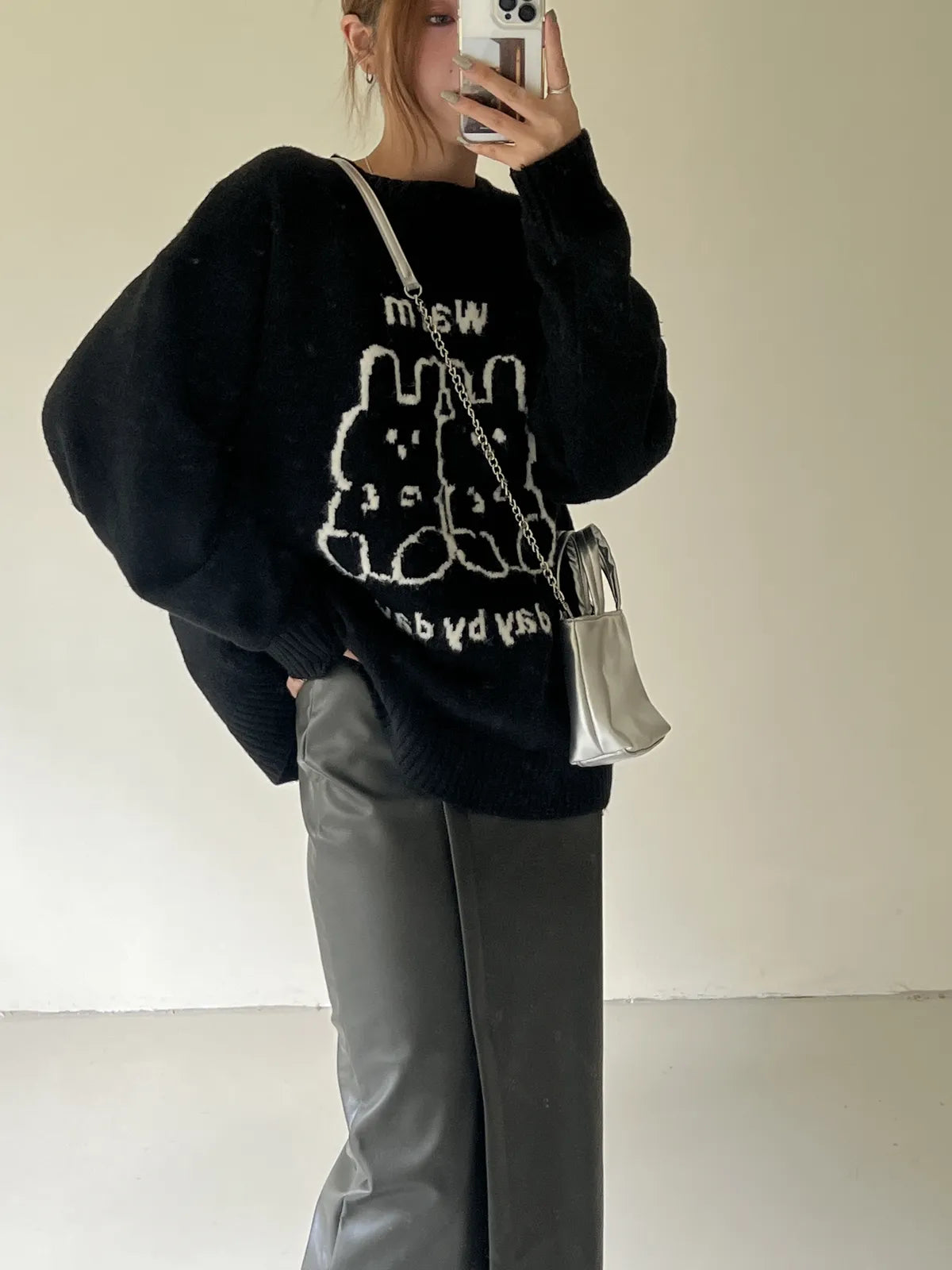 BOGAMADE暖呼呼顯瘦兔兔毛衣 - 黑