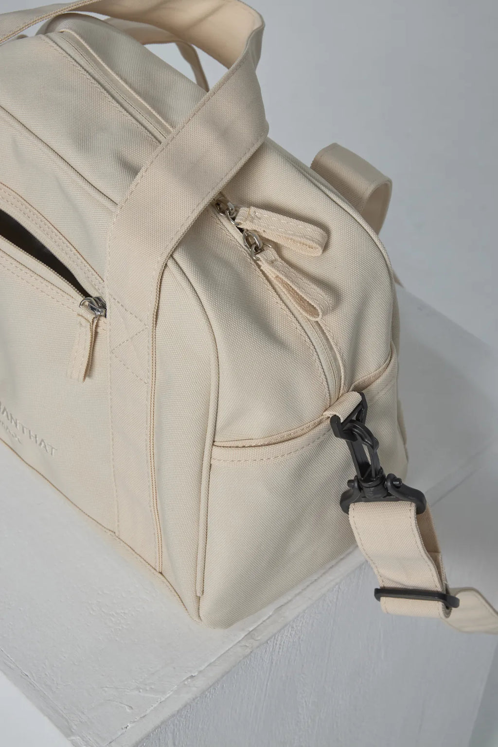 「BOGAMADE」很有生活感的旅行袋 - 杏