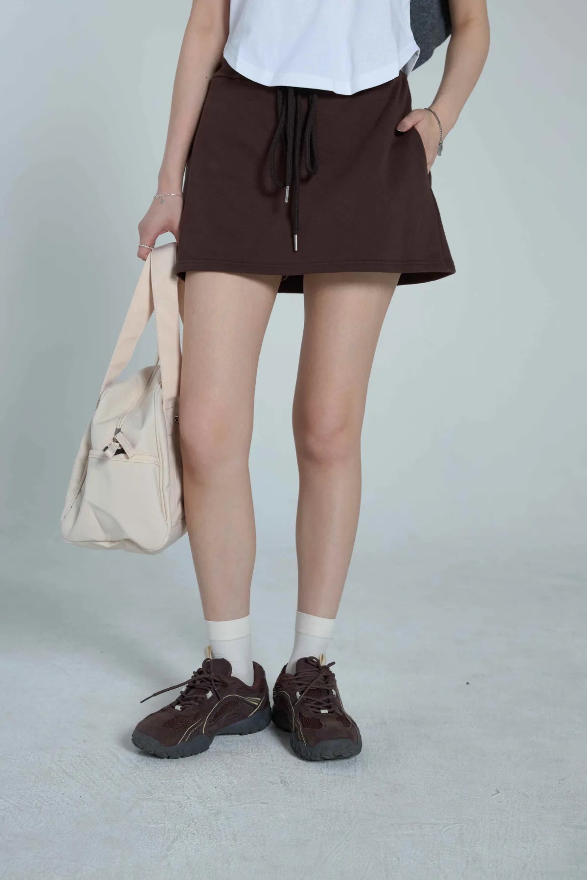 「BOGAMADE」修大腿棉短裙 - 咖