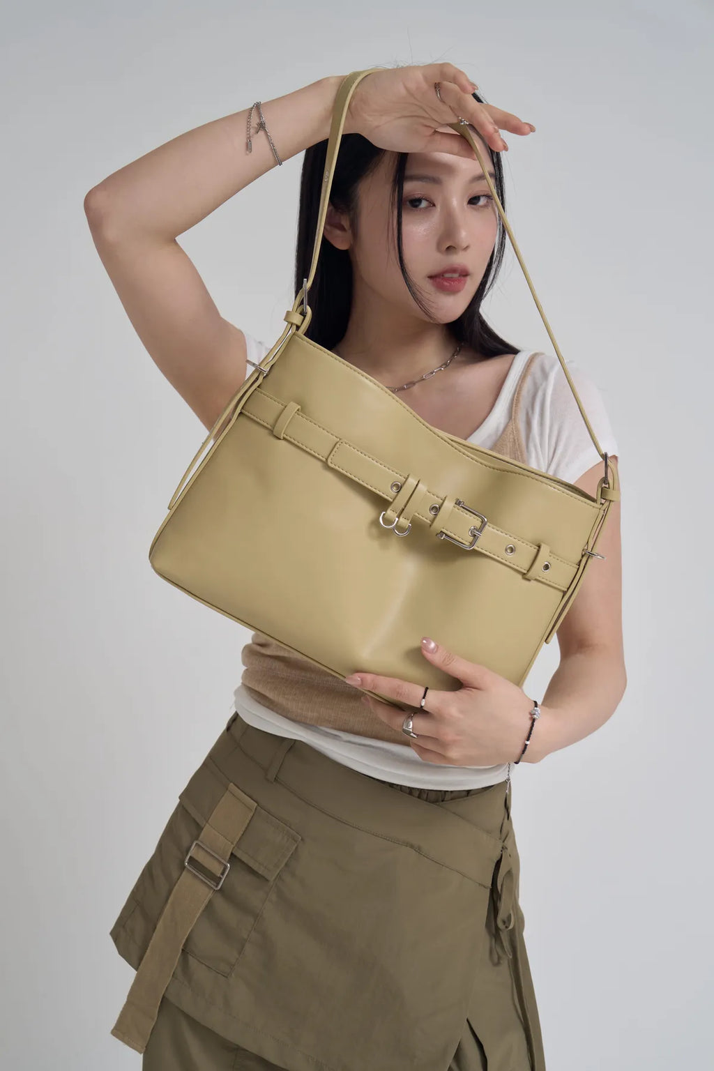 「BOGAMADE」芮娜方肩包 - 開心果奶霜